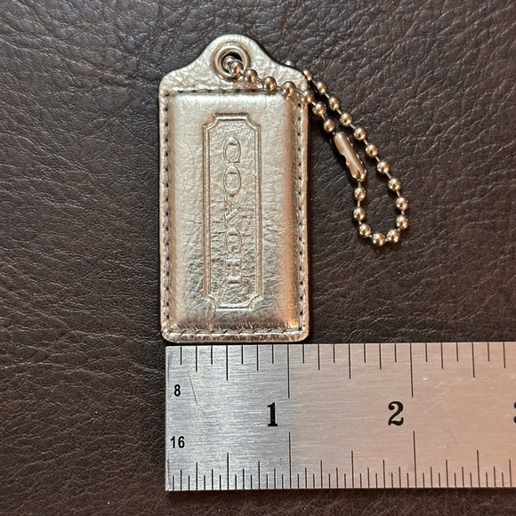 Coach Metallic Silver Leather Replacement Hangtag 2.5 inches Long - Picture 4 of 7